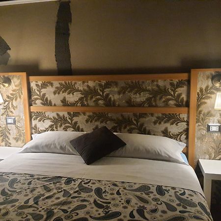 Cestello Room Duse-Rizzoli Bolonya Dış mekan fotoğraf